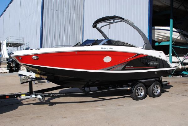 2017 Four Winns HD 220