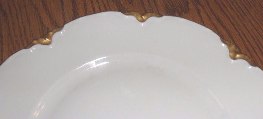 Hutchensreuther Germany Racine 3 Dinner Plates - Gold Trim