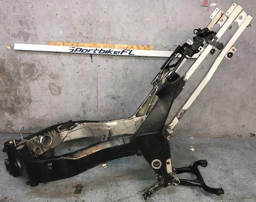 norinyan☆ 95-01 KAWASAKI NINJA ZX11 ZX1100FRAME CHASSIS CLN EZ FRAME