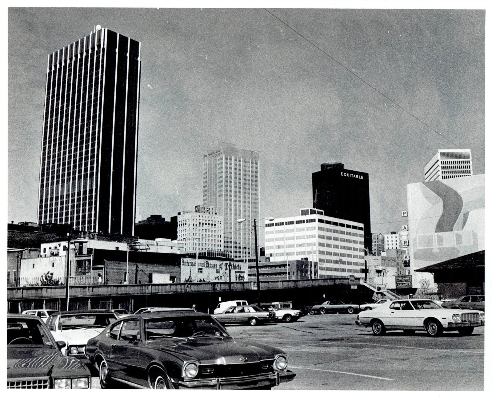 1981 Original Photo parking lot view of downtown buildings