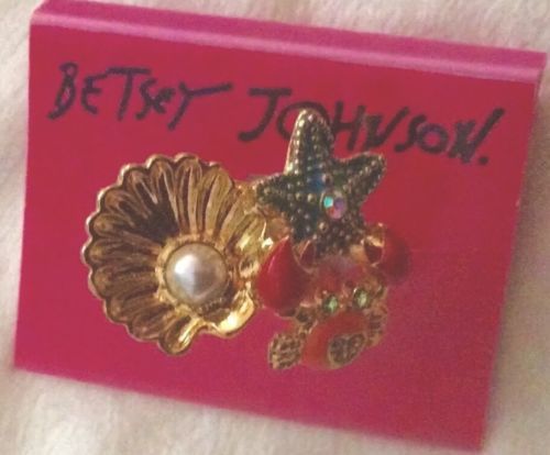 Betsey Johnson Shell Fashion Jewelry