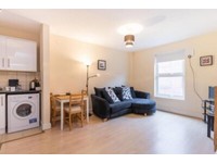  Recently redecorated one double bedroom apartment with private roof terrace