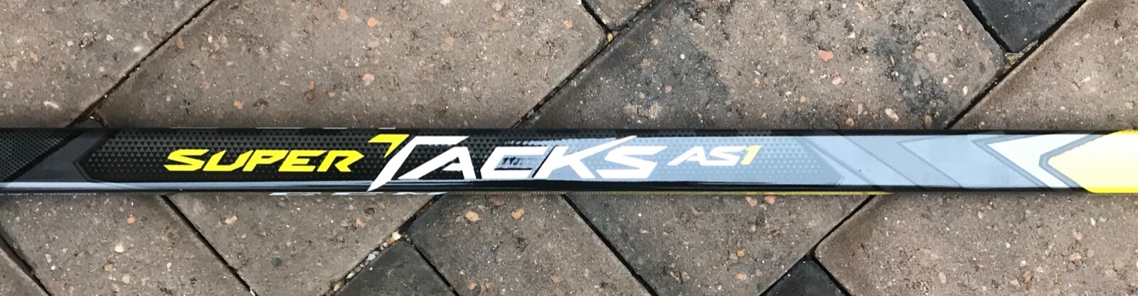 CCM Super Tacks AS1 Pro Stock Hockey Stick Grip 85 Flex Left P16 12256