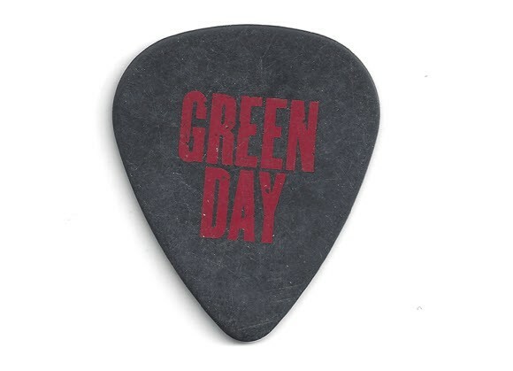 ミュージシャン GREEN DAY guitar pick Green Day Guitar Pick Billie Joe Armstrong 21st Century