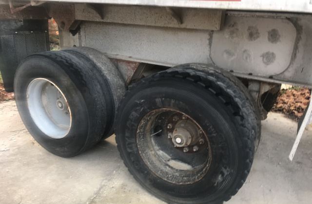 Fontaine Dump Trailer 24’ Frame Style really nice trailer