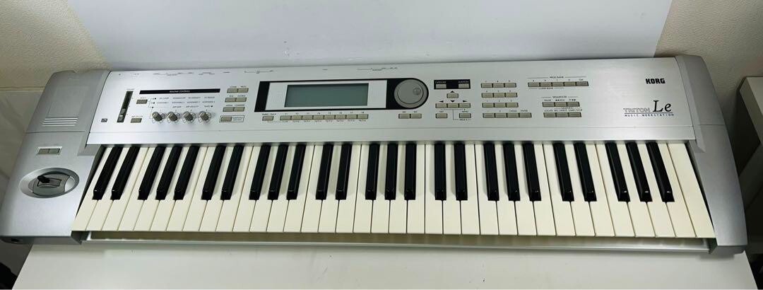KORG シンセサイザー 61鍵盤 TRITON Le61 Korg Triton Le 61key MUSIC WORKSTATION Synthesizer Keyboard