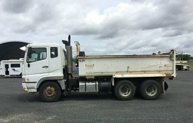 Mitsubishi fuso 2004
