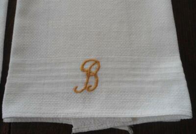 Bathroom Decor Hemstitched Very Good Condition 1950s Vintage Off White Linen Hand Towels Embroidered Floral Baskets 15.5 x 21.5 in.