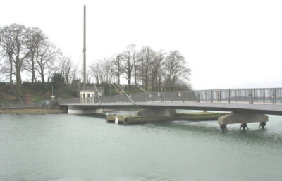 Photo 6x4 Pont 'Rabar from the Slate Quay at high water Caernarfon  c2008