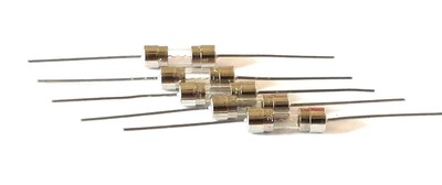 LOT OF 5 LITTELFUSE 2AG 224 8A AXIAL FUSES 125V 5mm x 15mm