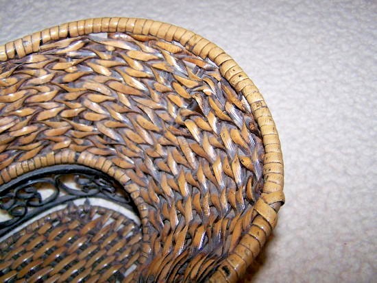 VTG EXCEPTIONAL CAST IRON & WICKER OVAL BASKET - WELL CRAFTED/STURDY - MANY USES