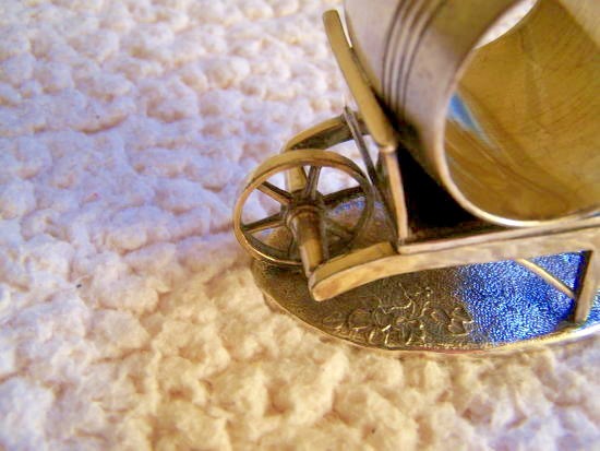 ANTIQUE JAMES W. TUFTS SILVERPLATED NAPKING RING 