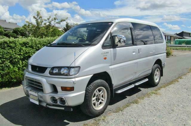 Mitsubishi delica 2002