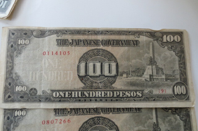 Five Japanese Government 100  Pesos WW11 WW2 Bank Notes, free ship