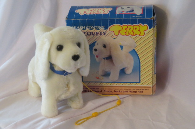Vint.-New LOVELY TERRY Leach Control Battery operated Toy Plush Dog China-WORKS!