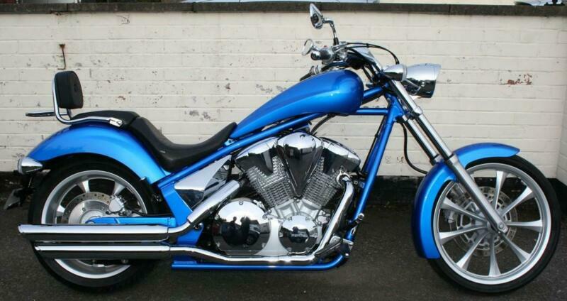 Honda vt1300c street