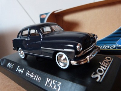 Ford miniature 1/43 Vedette 1953 Solido Réf : 4593