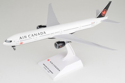 SKR955 Skymarks 777-300ER 1/200 Model C-FKAU Air Canada w/Landing Gear