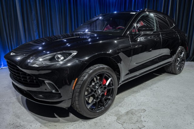 2021 Aston Martin DBX  33315 Miles Jet Black SUV 4.0L V8 Engine Automatic