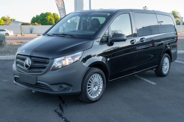 2023 Mercedes-Benz Metris Passenger Van Standard Roof 126 Wheelbase 60 Miles Jet