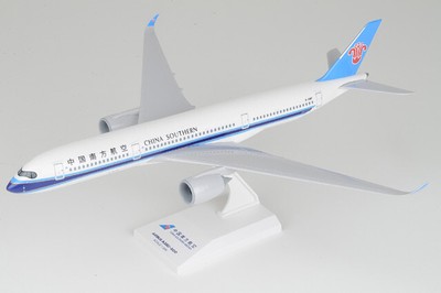 SKR1055 Skymarks A350-900 1/200 Model B-308T China Southern