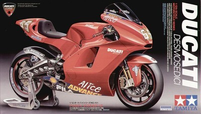 Tamiya TA14101 Ducati Desmosedici 1:12