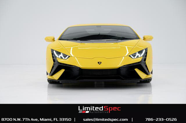 Owner 2023 Lamborghini Huracan, Yellow with 2,972 Miles available now!