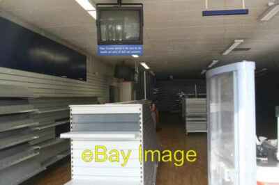 Photo 6x4 Empty shelves Wantage The empty shelves of Woolworths Wantage,  c2009