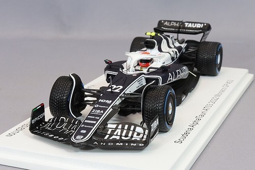 Scuderia AlphaTauri AT03 No.22……….. Scuderia AlphaTauri AT04 No.21 - Nyck de Vries 1:43 Spark Model