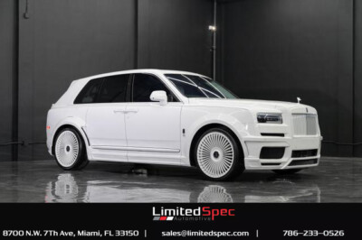 2022 Rolls-Royce Cullinan Sport Utility 4D 2022 Rolls-Royce Cullinan, White with 4,300 Miles available now!