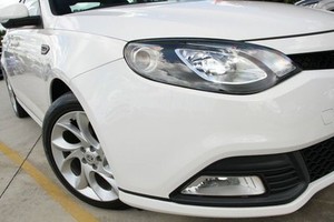 2013 MG MG6 IP2X GT S White 5 Speed Manual Hatchback