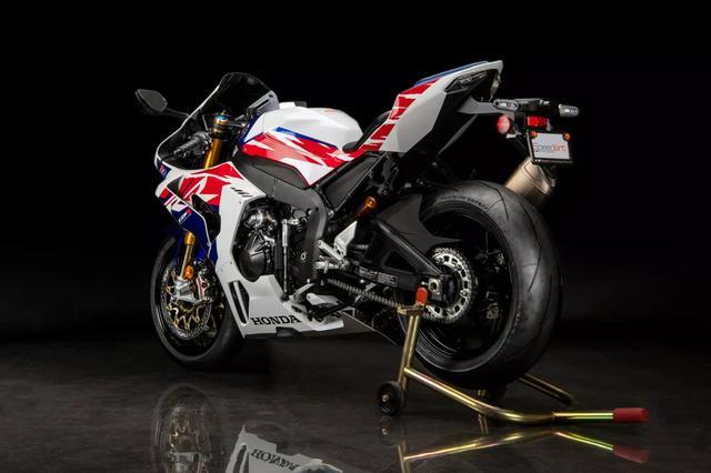 Owner 2023 HONDA CBR1000RR-R Fireblade SP