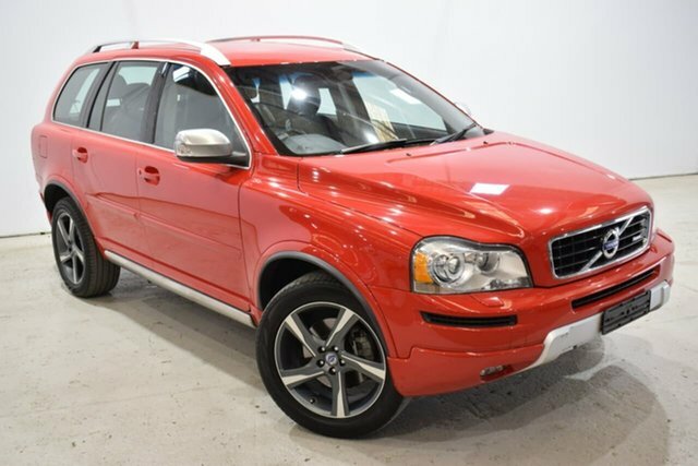 Volvo xc90 red