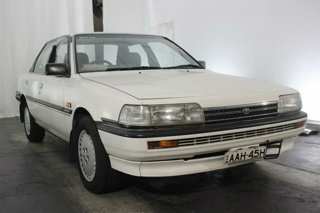 Toyota camry sv21