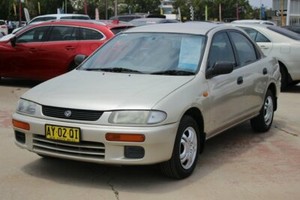 Мазда 323 1997 года