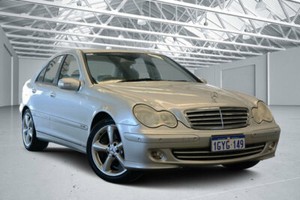 Мерседес c180 w203