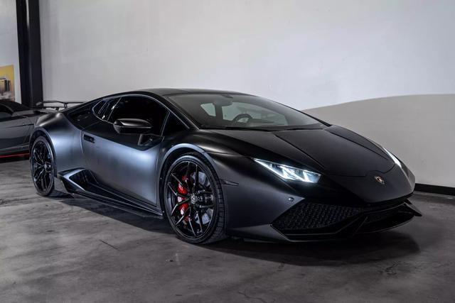 Owner 2015 Lamborghini Huracan LP 610-4 Coupe 2D