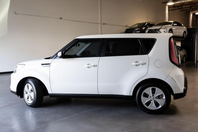 Owner 2016 Kia Soul Wagon 4D