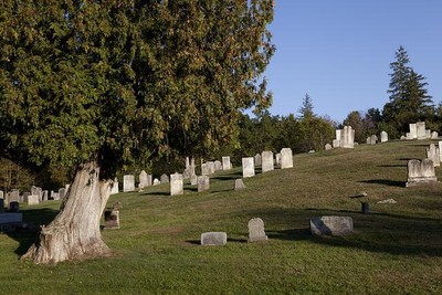 Photo:Cornwall cemetery,Cornwall,Connecticut 4