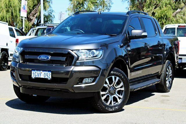 Gris basalte ford