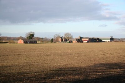 Photo 6x4 Lowfields Farm Lincoln View to Lowfields Farm from fields near  c2009