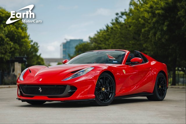 2021 Ferrari 812 GTS  6500 Miles Rosso Corsa 2D Convertible Premium Unleaded V-1