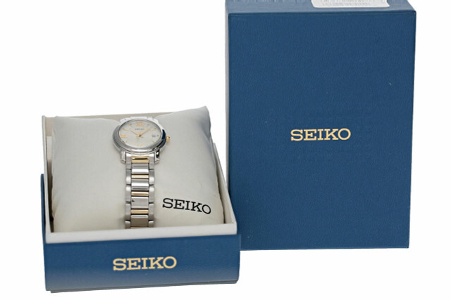 Pre-owned Seiko 26mm White Dial Two-tone Ss Women's Watch Sxdc21p1