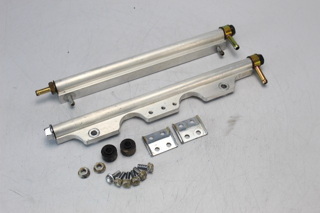 Suzuki Delivery Pipe & Fuel Cooler GOOD CONDITION 15750-90J00 15770-90J01