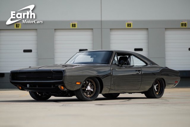 1970 Dodge Charger Full Carbon Fiber Custom 6.2L Hellcrate Restomod 320 Miles Fu