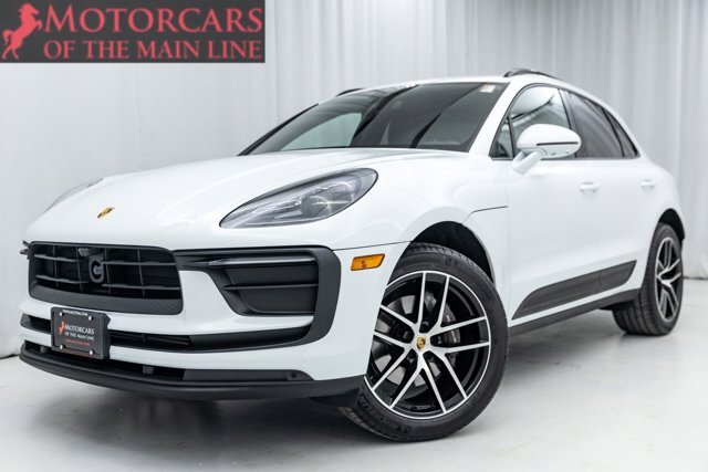 2023 Porsche Macan  10325 Miles Carrara White Metallic Sport Utility Intercooled