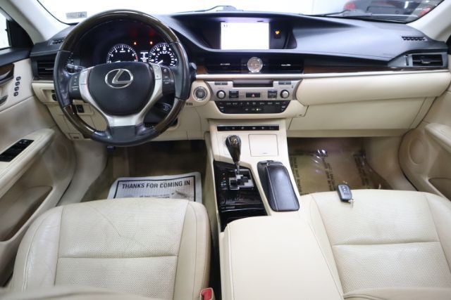 Owner 2013 Lexus ES 350 Sedan