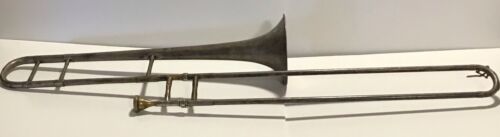 The Elkhart Band Instrument Company Vtg Trombone Serial #481 Olds 3 mouthpiece 