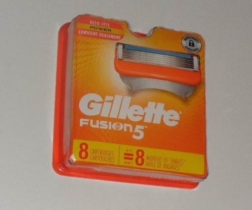 GILLETTE FUSION 5 RAZOR BLADES 8 Cartridges NEW Free Ship