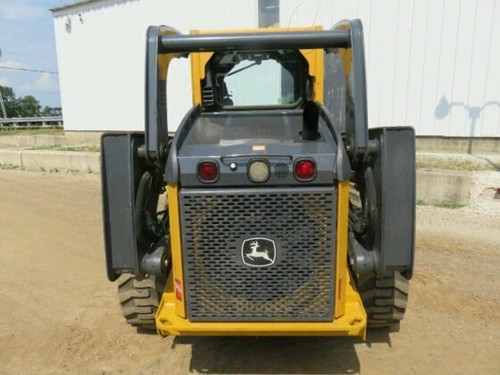 2016 skidsteer clean and working perfect